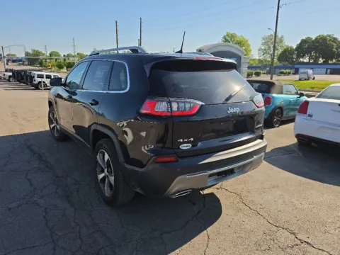 Another view of 2021 Jeep Cherokee Limited for sale in Blue Springs, MO at MAG Auto - Munsterman Automotive Group