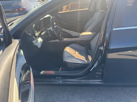 More photos of 2023 Hyundai Elantra Limited at MAG Auto - Munsterman Automotive Group, MO