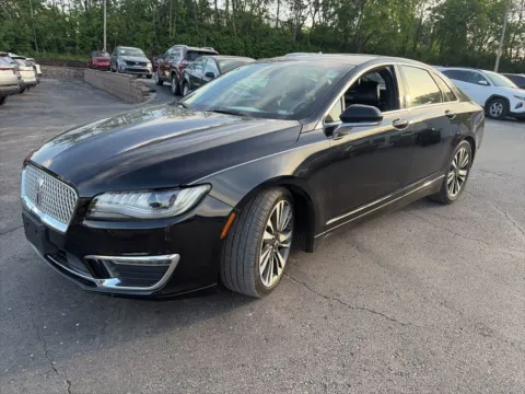 More photos of 2018 Lincoln MKZ Hybrid Reserve at MAG Auto - Munsterman Automotive Group, MO