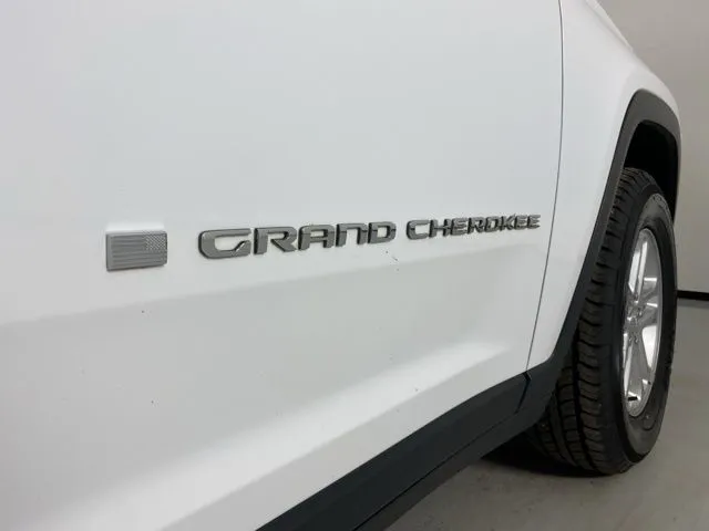 Jeep Grand Cherokee photo 10