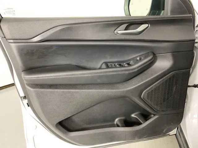 Jeep Grand Cherokee photo 15