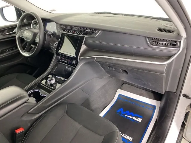 Jeep Grand Cherokee photo 47