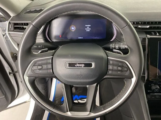 Jeep Grand Cherokee photo 34