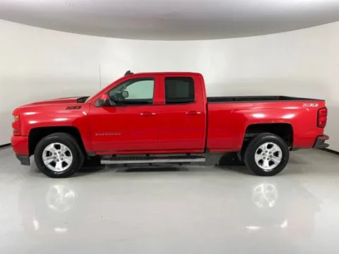 More photos of 2017 Chevrolet Silverado 1500 LT at MAG Auto - Munsterman Automotive Group, MO