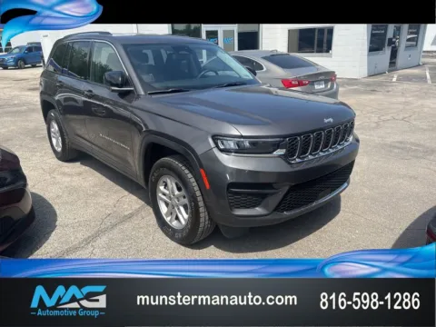 Gray 2023 Jeep Grand Cherokee Laredo for sale in Blue Springs, MO