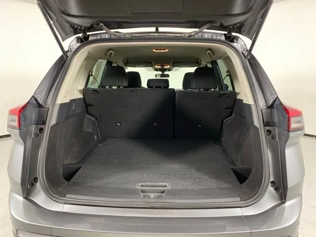 Nissan Rogue photo 34