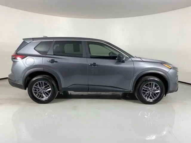 Nissan Rogue photo 9