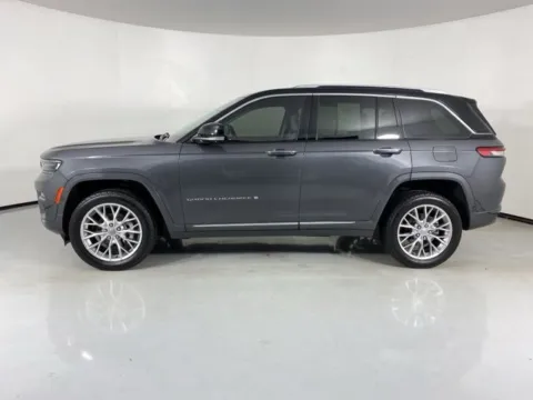 More photos of 2022 Jeep Grand Cherokee Summit at MAG Auto - Munsterman Automotive Group, MO