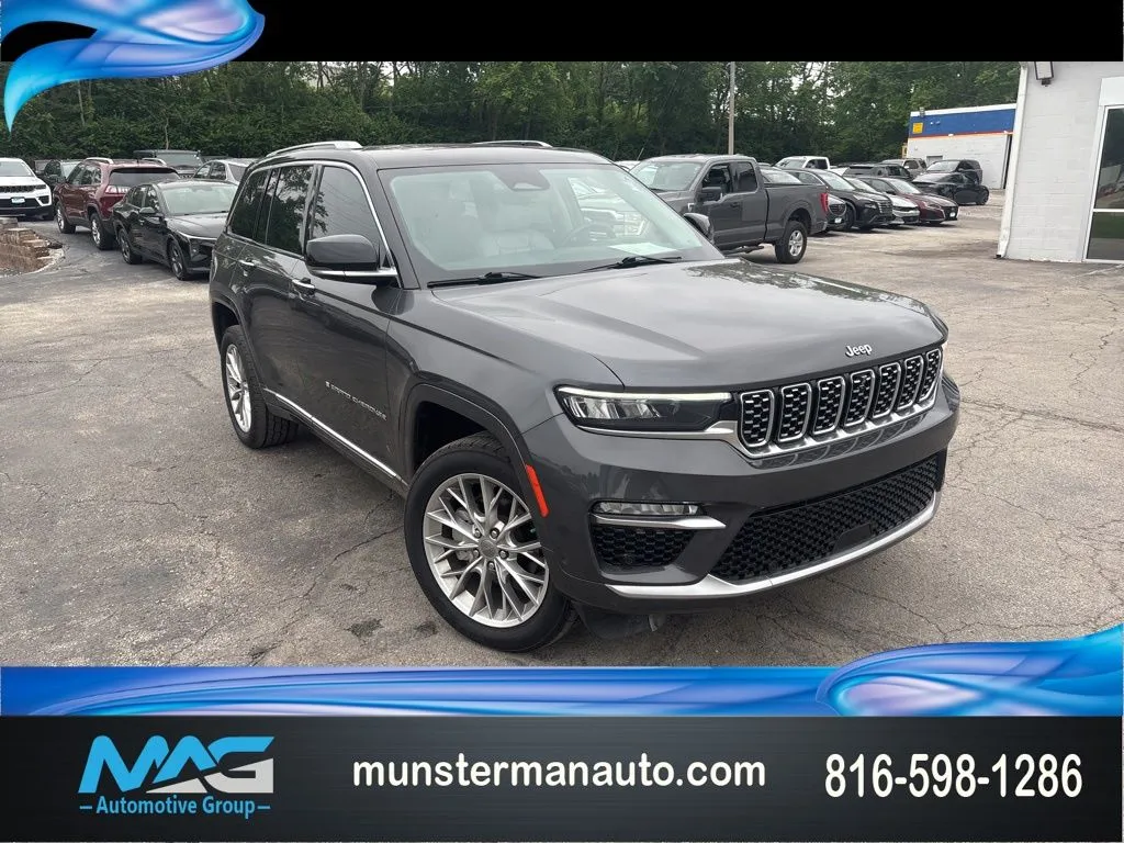 2022 Jeep Grand Cherokee Summit's photo