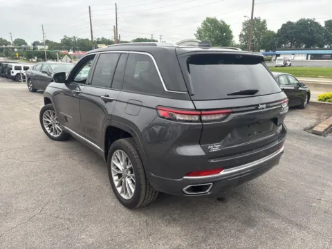 Another view of 2022 Jeep Grand Cherokee Summit for sale in Blue Springs, MO at MAG Auto - Munsterman Automotive Group