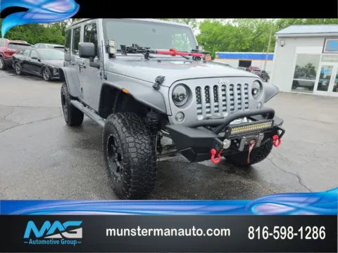 Silver 2015 Jeep Wrangler Unlimited Sport for sale in Blue Springs, MO