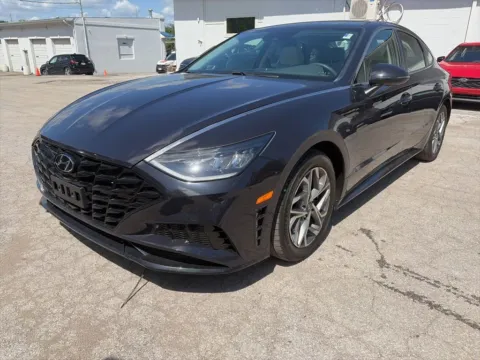Photos of 2023 Hyundai Sonata SEL for sale in Blue Springs, MO at MAG Auto - Munsterman Automotive Group