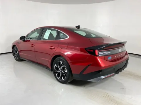 More photos of 2024 Hyundai Sonata SEL at MAG Auto - Munsterman Automotive Group, MO