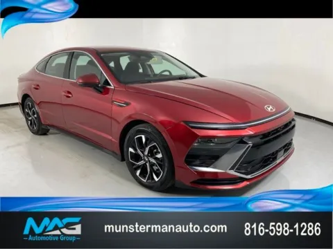 Red 2024 Hyundai Sonata SEL for sale in Blue Springs, MO
