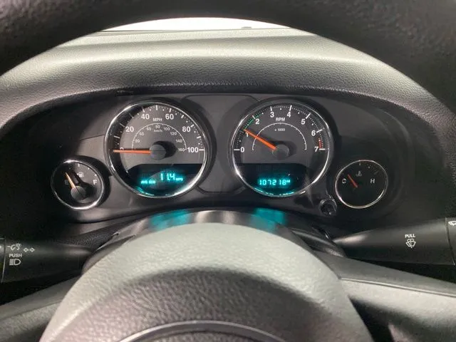 Jeep Wrangler photo 25