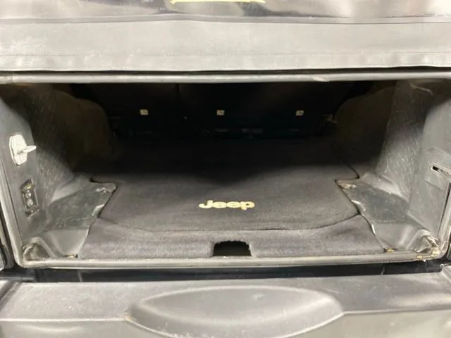 Jeep Wrangler photo 32