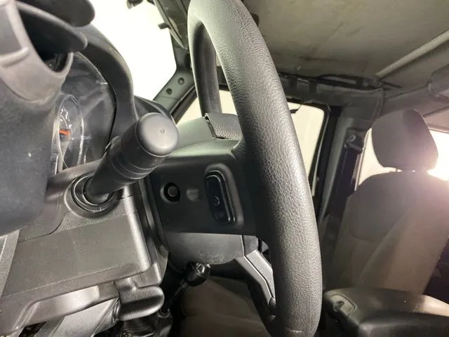Jeep Wrangler photo 27