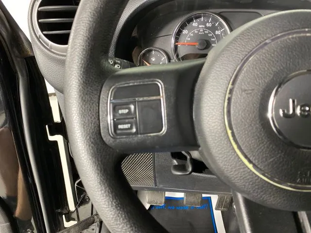 Jeep Wrangler photo 22