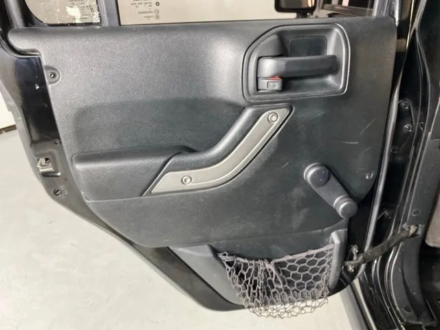Jeep Wrangler photo 28