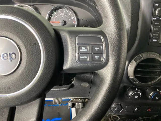 Jeep Wrangler photo 23