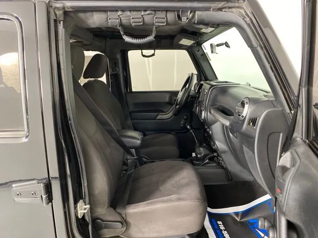 Jeep Wrangler photo 35