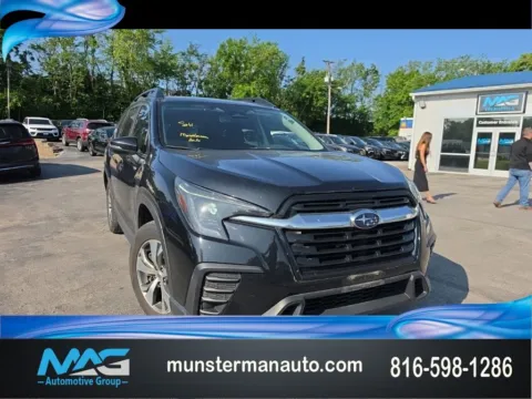 Black 2023 Subaru Ascent Premium for sale in Blue Springs, MO