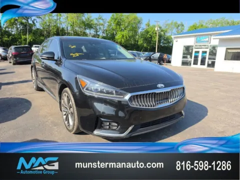 Black 2019 Kia Cadenza Technology for sale in Blue Springs, MO