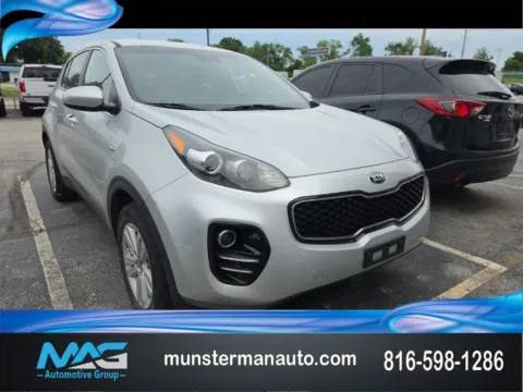 Silver 2018 Kia Sportage LX for sale in Blue Springs, MO