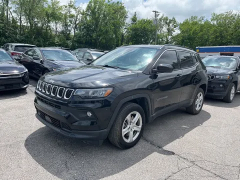 Photos of 2023 Jeep Compass Latitude for sale in Blue Springs, MO at MAG Auto - Munsterman Automotive Group