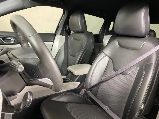 Jeep Compass photo 16