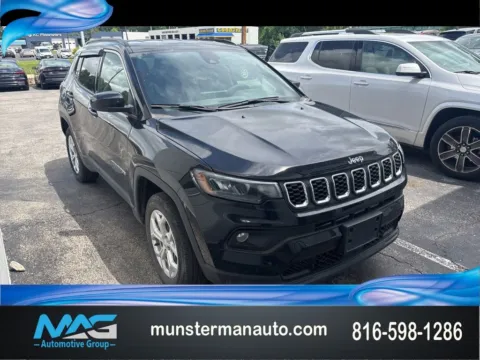 Black 2024 Jeep Compass Latitude for sale in Blue Springs, MO
