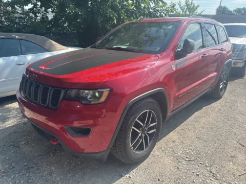 Photos of 2021 Jeep Grand Cherokee Trailhawk for sale in Blue Springs, MO at MAG Auto - Munsterman Automotive Group