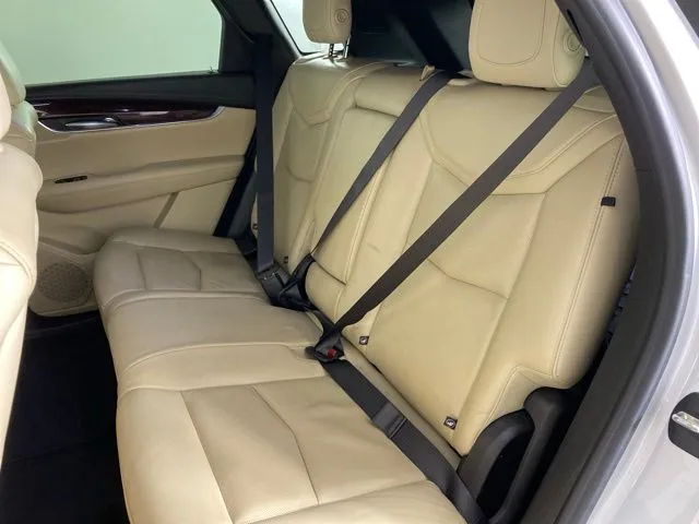 Cadillac XT5 photo 40