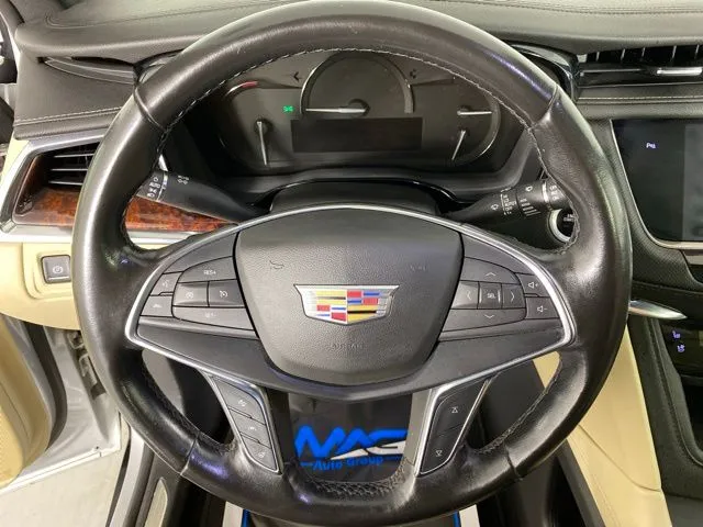 Cadillac XT5 photo 34