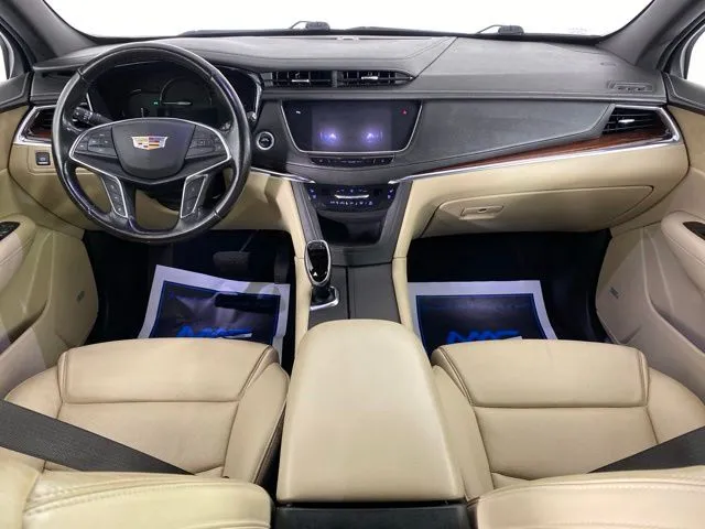 Cadillac XT5 photo 38