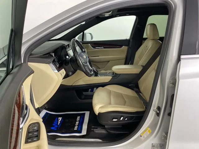 Cadillac XT5 photo 13