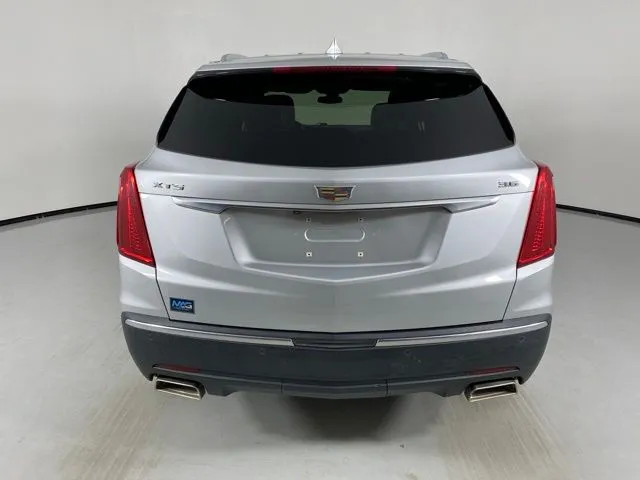 Cadillac XT5 photo 6