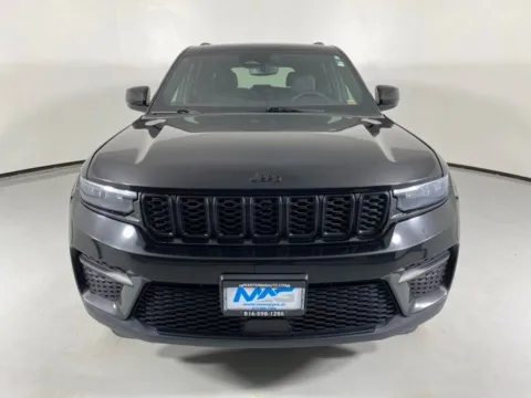 Photos of 2024 Jeep Grand Cherokee Altitude for sale in Blue Springs, MO at MAG Auto - Munsterman Automotive Group