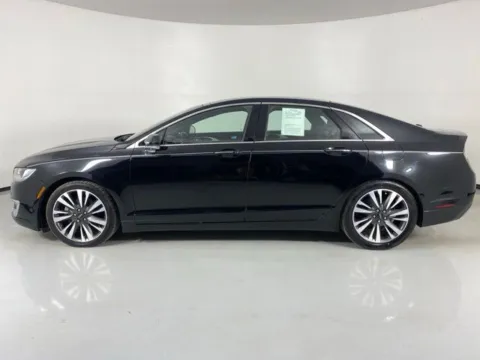 More photos of 2018 Lincoln MKZ Hybrid Reserve at MAG Auto - Munsterman Automotive Group, MO