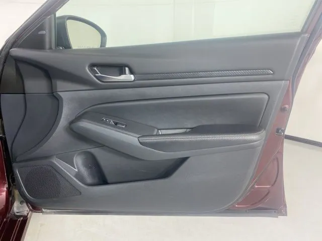 Nissan Altima photo 39
