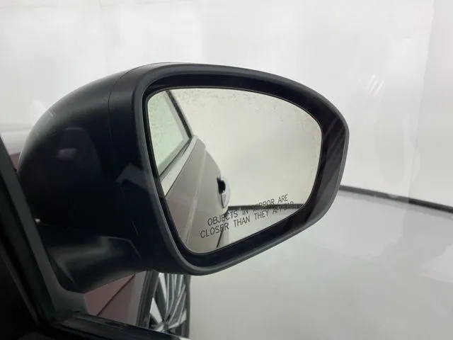 Nissan Altima photo 9