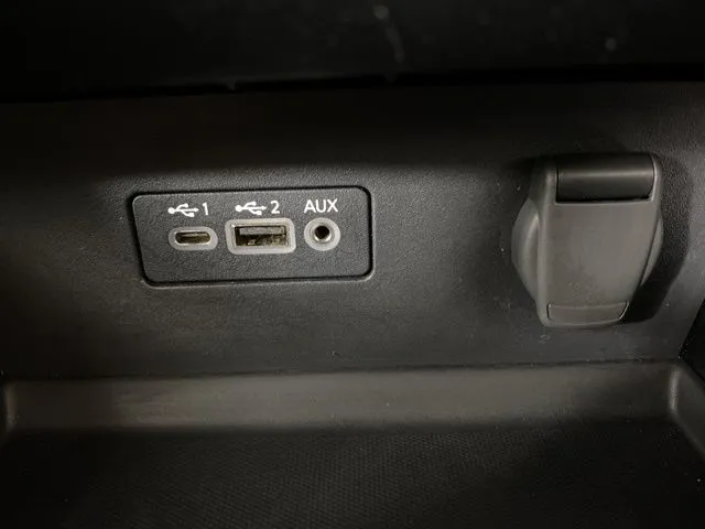 Nissan Altima photo 24