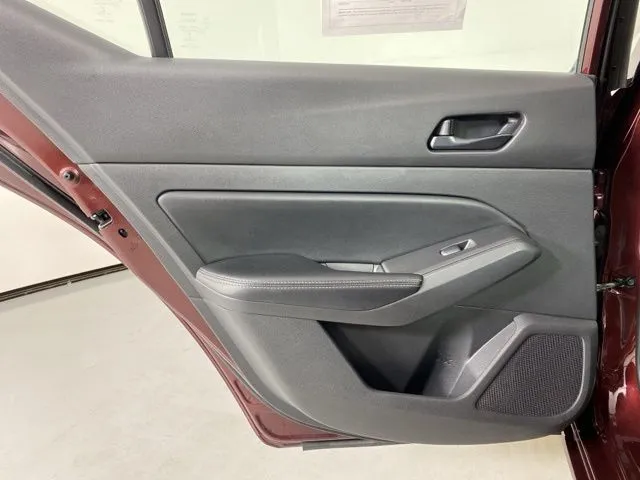 Nissan Altima photo 32
