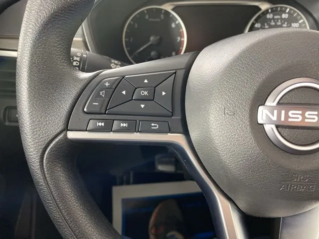 Nissan Altima photo 25