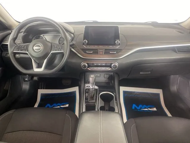 Nissan Altima photo 33
