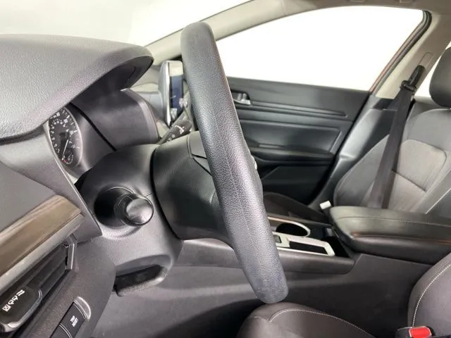 Nissan Altima photo 30