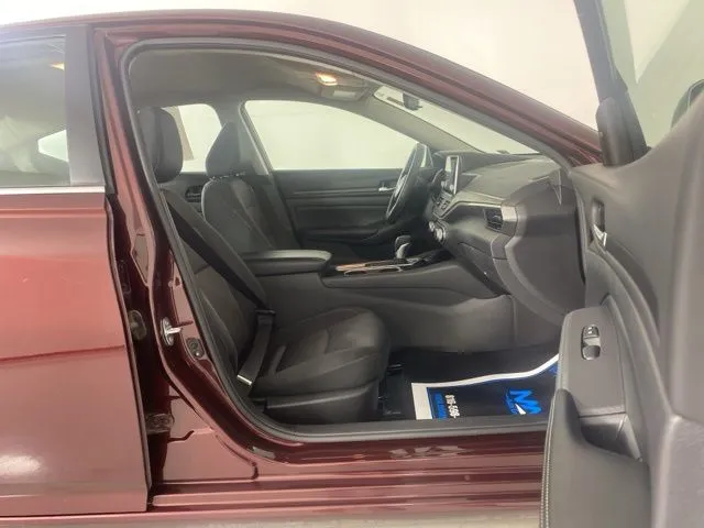 Nissan Altima photo 40