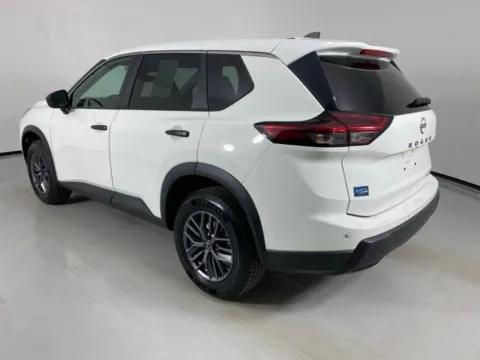 More photos of 2024 Nissan Rogue S at MAG Auto - Munsterman Automotive Group, MO