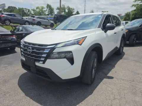 Photos of 2024 Nissan Rogue S for sale in Blue Springs, MO at MAG Auto - Munsterman Automotive Group