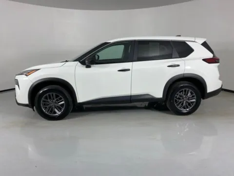 More photos of 2024 Nissan Rogue S at MAG Auto - Munsterman Automotive Group, MO